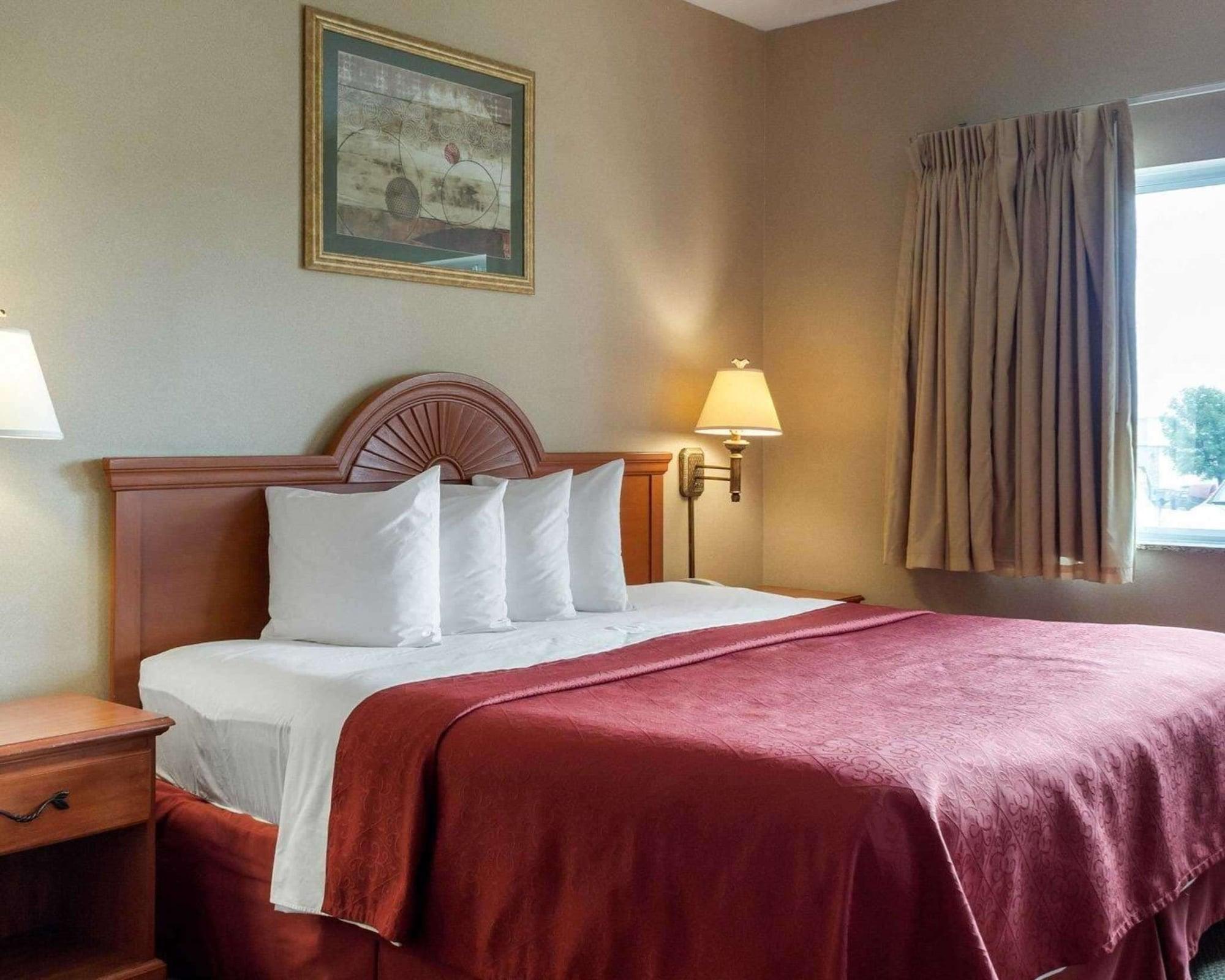 Quality Inn Brookings-University מראה חיצוני תמונה