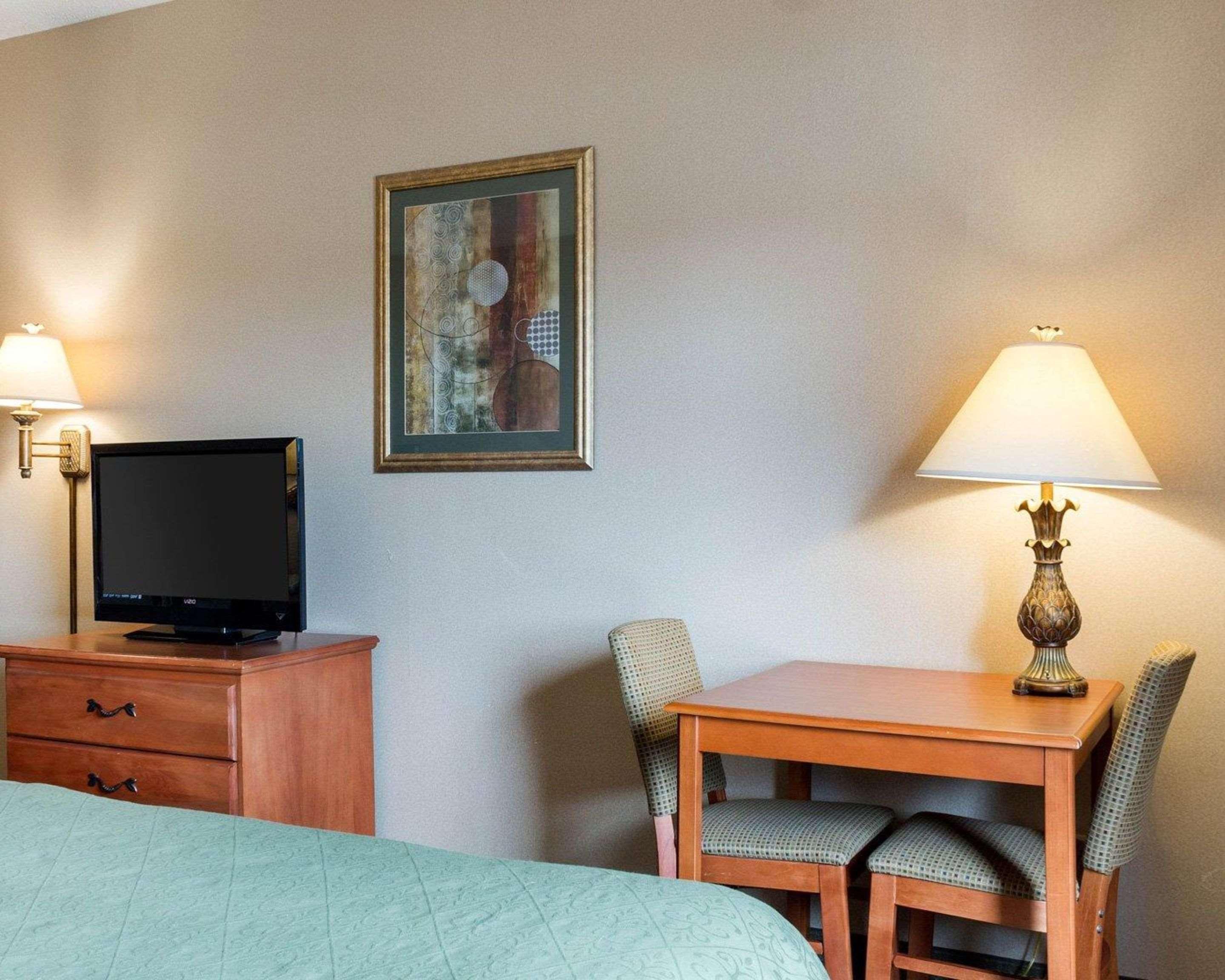 Quality Inn Brookings-University מראה חיצוני תמונה