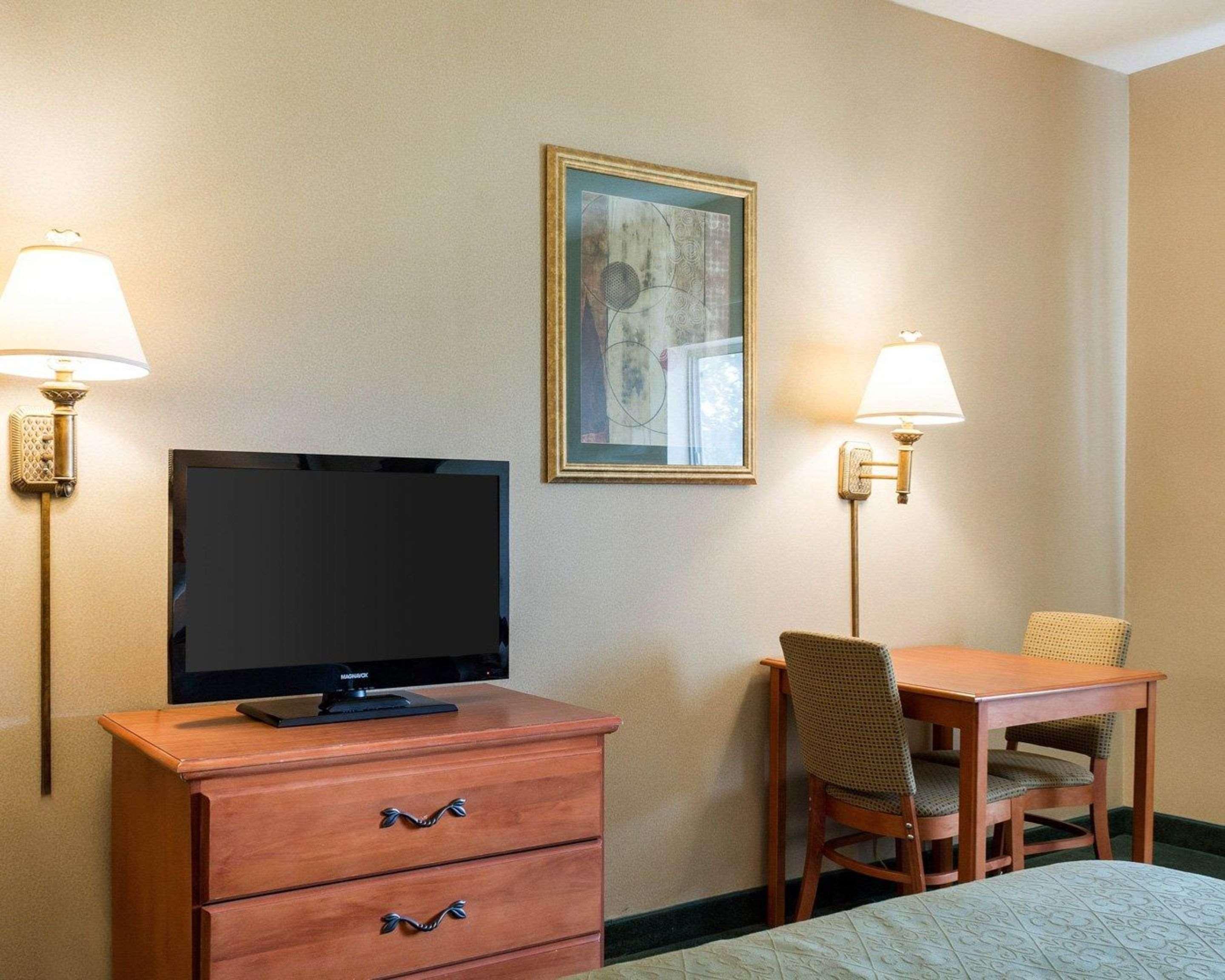 Quality Inn Brookings-University מראה חיצוני תמונה