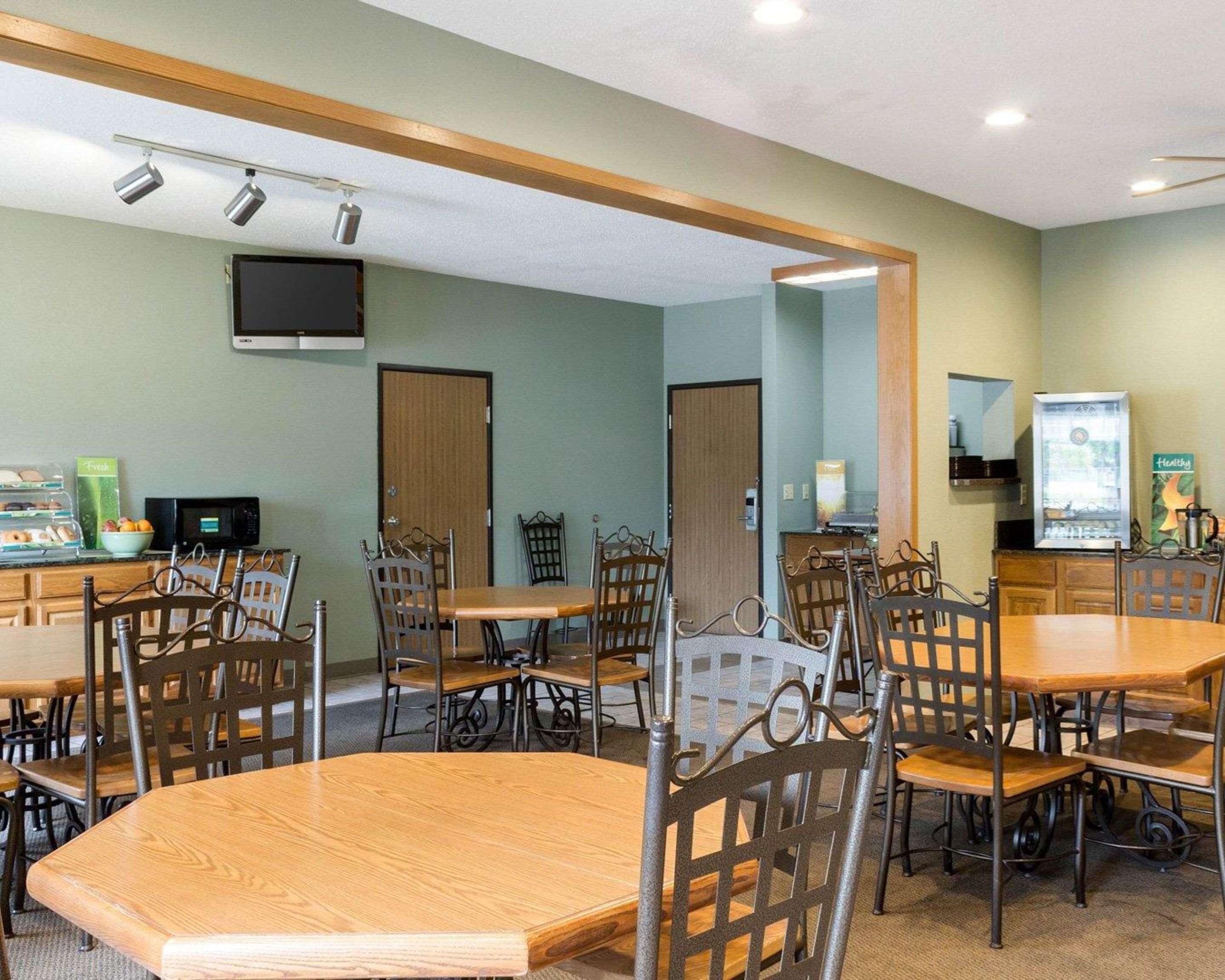 Quality Inn Brookings-University מראה חיצוני תמונה