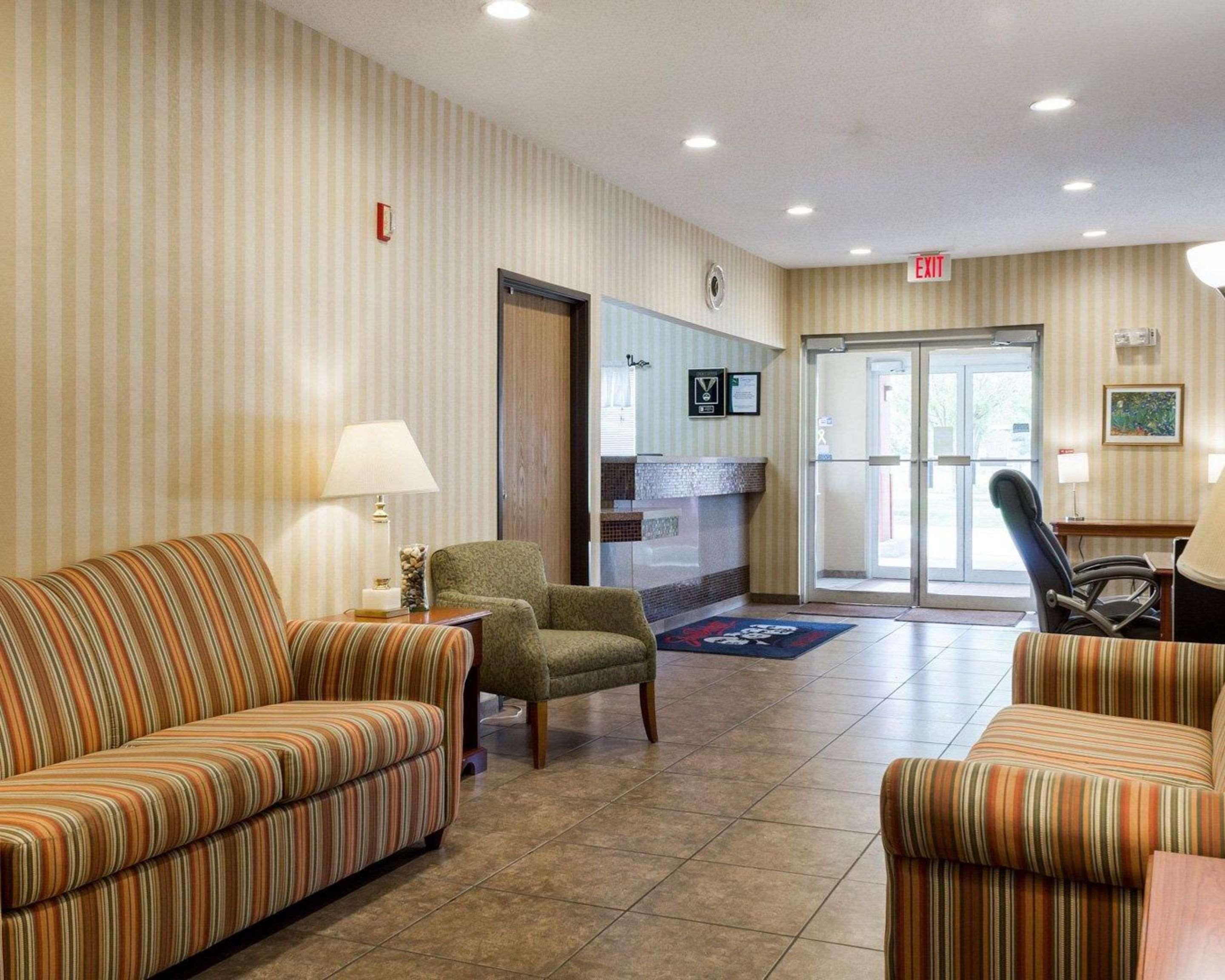 Quality Inn Brookings-University מראה חיצוני תמונה
