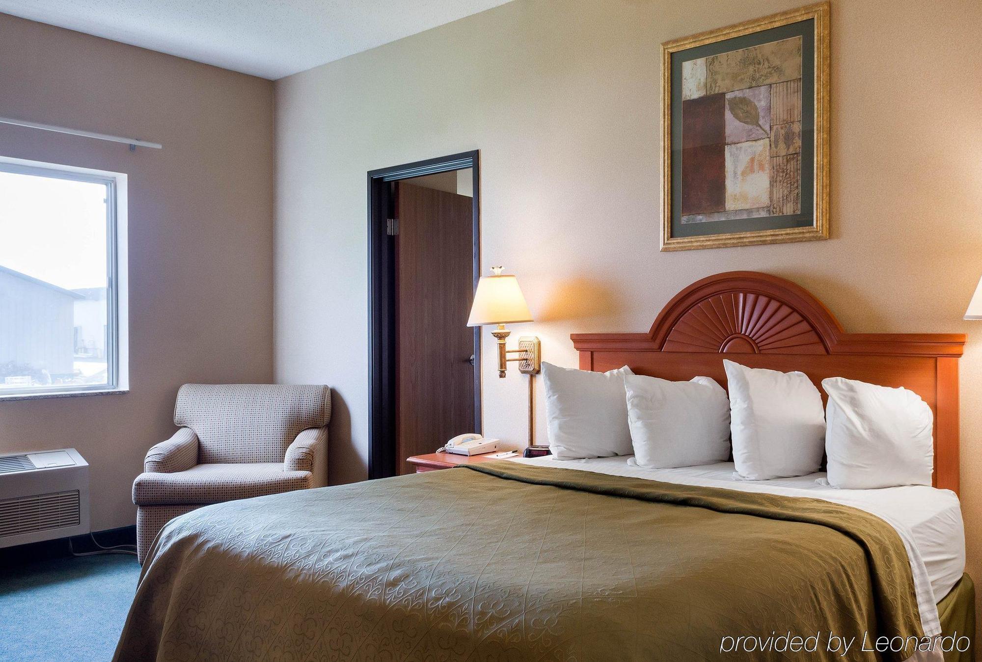 Quality Inn Brookings-University מראה חיצוני תמונה